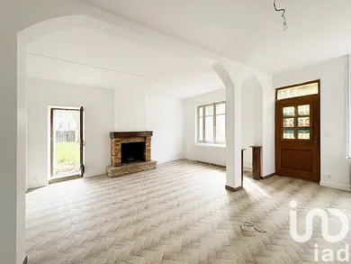 Maison de village à Villiers-Saint-Benoît (89130)