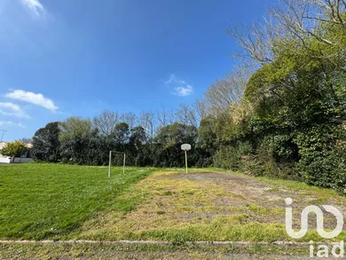 Building plot in Rives de l'Yon (85310)