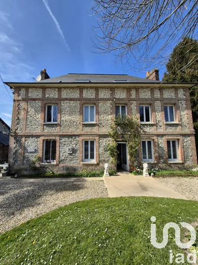 Mansion at Croisy-sur-Andelle (76780)