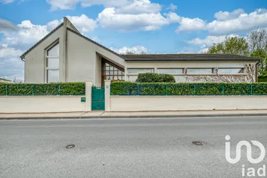 Maison d'architecte à Champigny (51370) — 12/16
