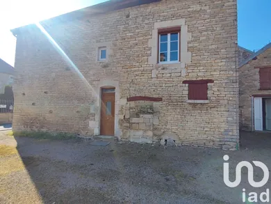 Village house at Les Riceys (10340)