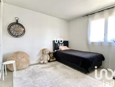 Apartment at Clichy-sous-Bois (93390) — 4/10
