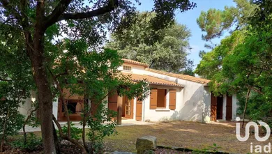 Traditional house in Meschers-sur-Gironde (17132)