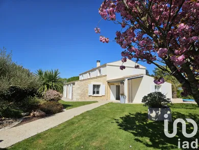 House at Saint-Agnant (17620)