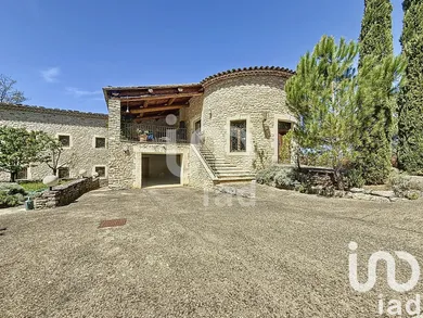 House at Goult (84220)