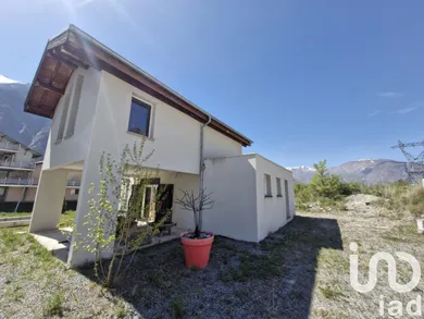 Building at Saint-Julien-Mont-Denis (73870)