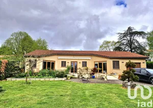 Traditional house at Chabanais (16150)