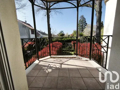 Apartment at Champigny-sur-Marne (94500) — 10/13