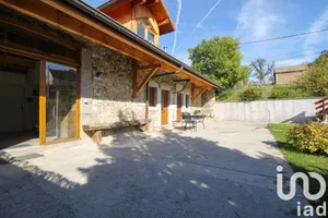 Ferme à Thorens-Glières (74570)