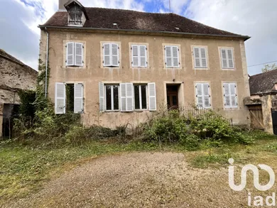 Immeuble à Bourbon-Lancy (71140)