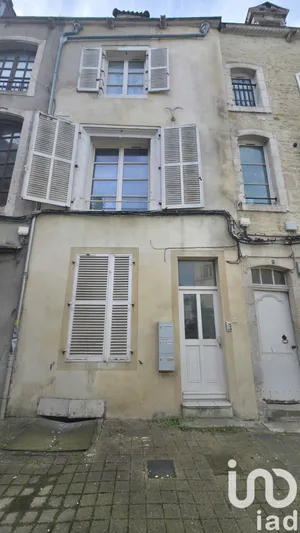 Building at Chaumont (52000)