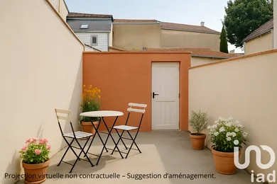 House at Nantes (44100)