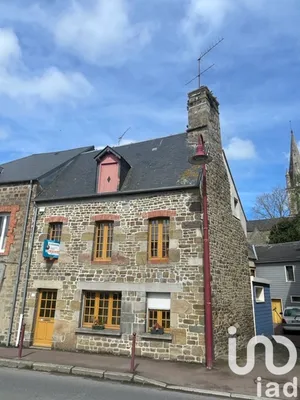 Maison de village à Tessy-Bocage (50420)