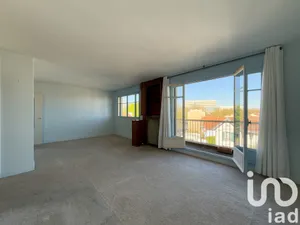 Apartment at Créteil (94000)