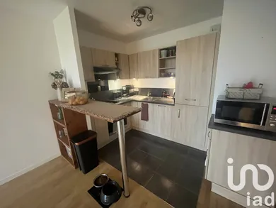 Apartment at Le Mesnil-Saint-Denis (78320) — 6/12