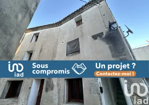 Building at Bernis (30620)