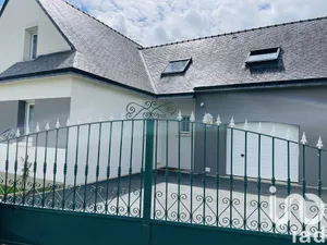 Maison à Saint-Urbain (29800)