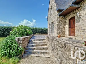 Maison de campagne à SAINT-PERE-MARC-EN-POULET (35430)