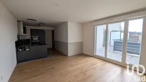 Apartment at Montmagny (95360)