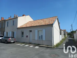 Village house at Le Château-d'Oléron (17480)