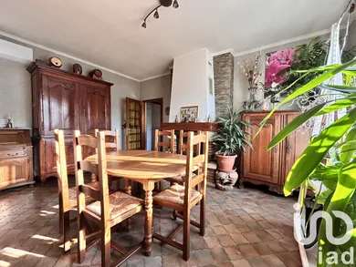 House at Reuil (51480)