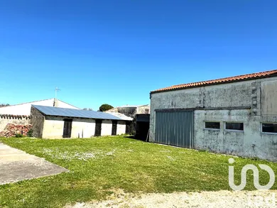 Grange à DOMPIERRE SUR MER  (17139)