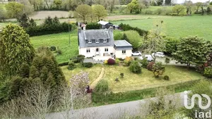 House at Le Vieux-Marché (22420)