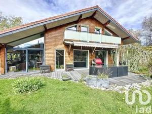 Maison traditionnelle à Saint-Paul-en-Chablais (74500)