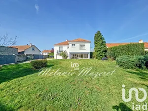 House at Sainte-Pazanne (44680)