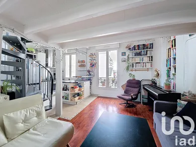 Duplex at Puteaux (92800)