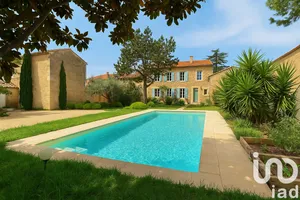 Bastide à Sorgues (84700)