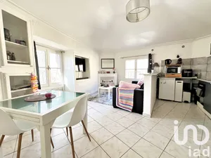 Apartment at Uzès (30700)