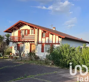 Maison traditionnelle à Arbonne (64210)