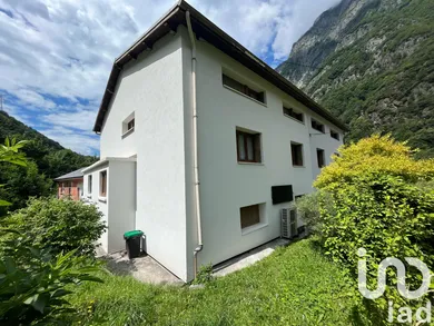 Maison à Livet-et-Gavet (38220) — 2/12