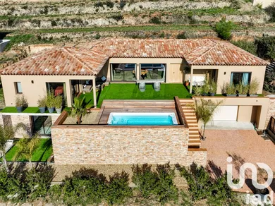 House at Le Castellet (83330)