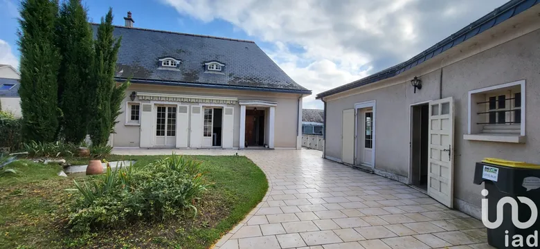 Maison 12 pièces 408 m² · à Chalonnes-sur-Loire · 408 m² · 383 900 €