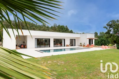 Demeure à Montauroux (83440)