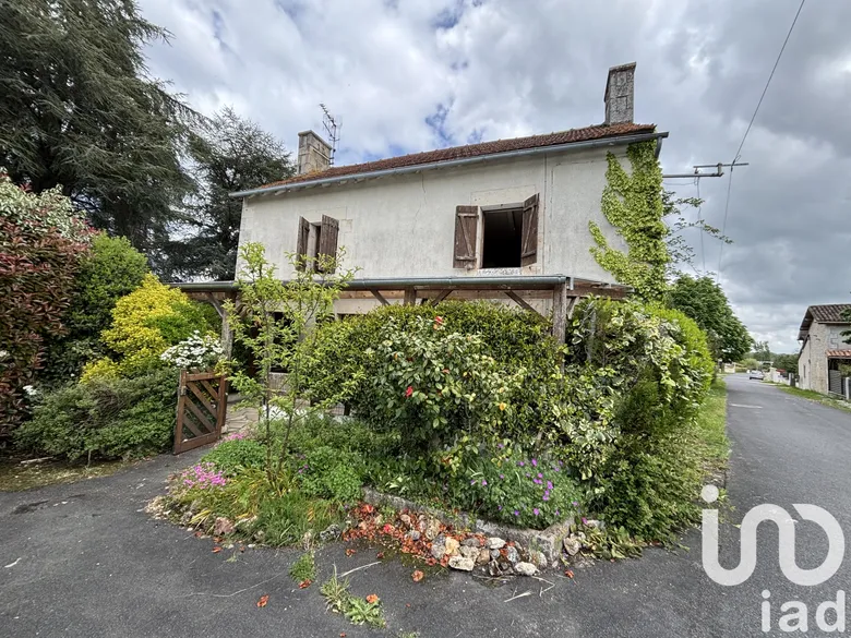 Maison 5 pièces 135 m² · à Pouillé · 135 m² · 66 000 €
