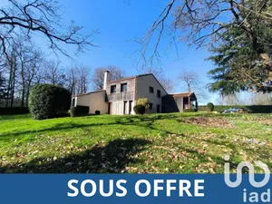 Maison d'architecte à CELLE L'EVESCAULT (86600)