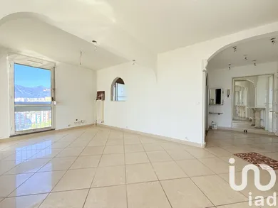 Appartement à Grenoble (38100) — 3/28