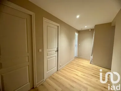 Apartment in Sens (89100)