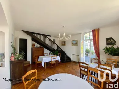 Mansion in Arzacq-Arraziguet (64410)