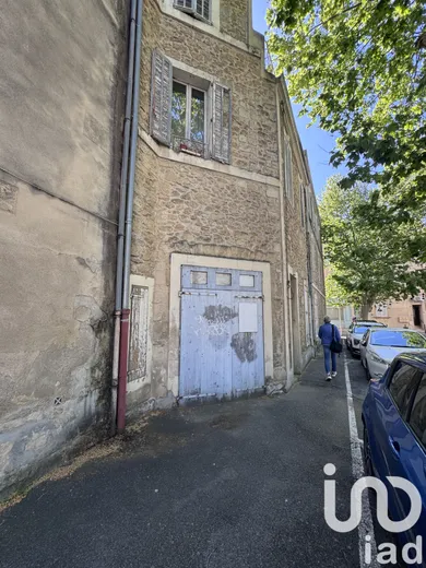 Building in Salon-de-Provence (13300)