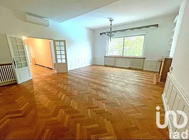 Mas à Saint-Gilles (30800)