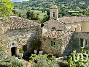 Maison de village à Roussas (26230)