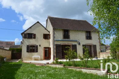 Maison de village à Poilly-sur-Tholon (89110)