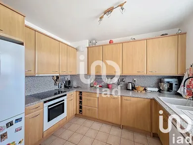 Appartement à Gretz-Armainvilliers (77220) — 5/12