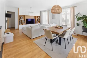 Apartment at Nantes (44300)