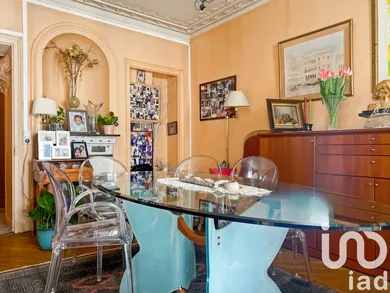 Apartment in Paris (75017)