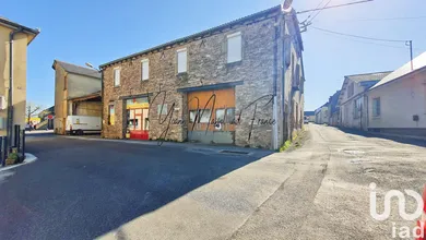 Building at Réquista (12170)